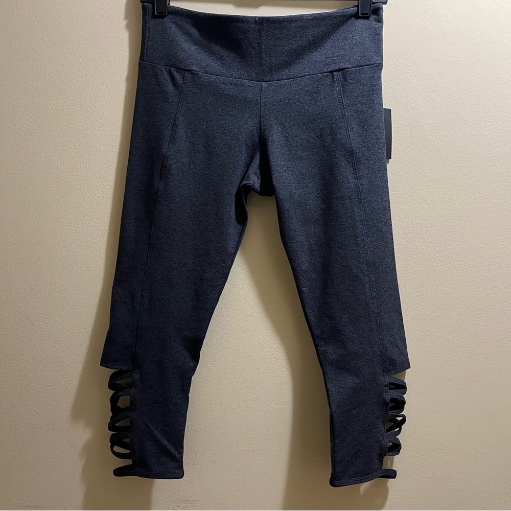 Onzie Capri Leggings - Color Dark Grey- Size M/L - New With Tags